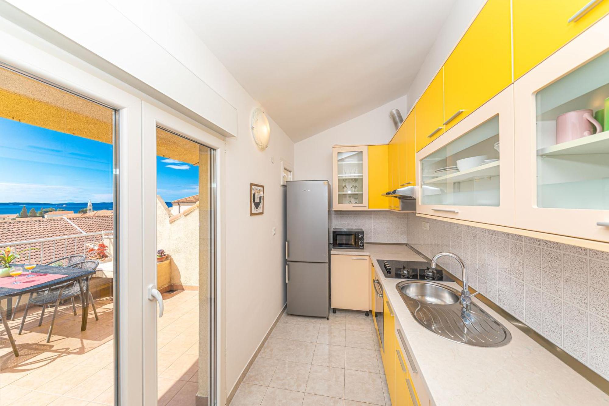 Apartments Iskra Stobreč Екстериор снимка